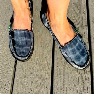 Sanuk loafer shoes women’s size 10 Navy